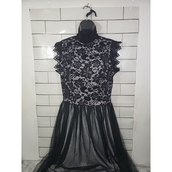 Women's Size Med Evening Wear Lace Dress Romantic Goth Queen Grimhilde Fantasy - Picture 2 of 10